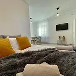 Dali Apartment